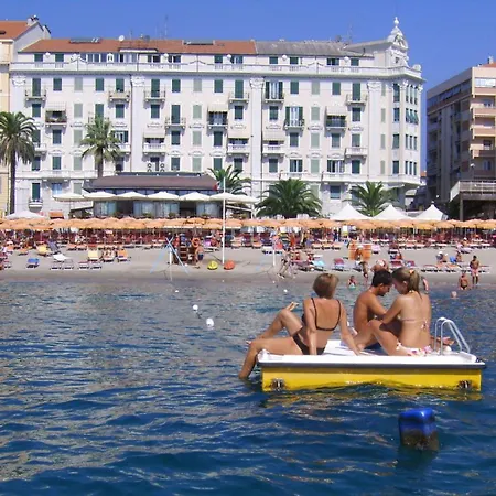 Lejlighed Fornaci 2 Min Mare Parking 2 Min Wi-fi Ac E Balcone Savona