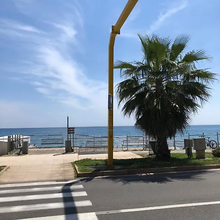 Fornaci 2 Min Mare Parking 2 Min Wi-fi Ac E Balcone Lejlighed
